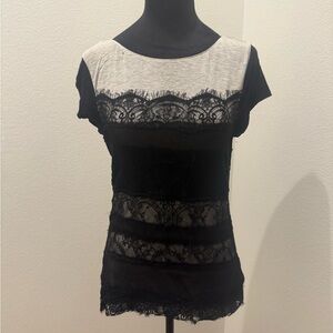 White House Black Market Black Lace Overlay Short Sleeve Top XS